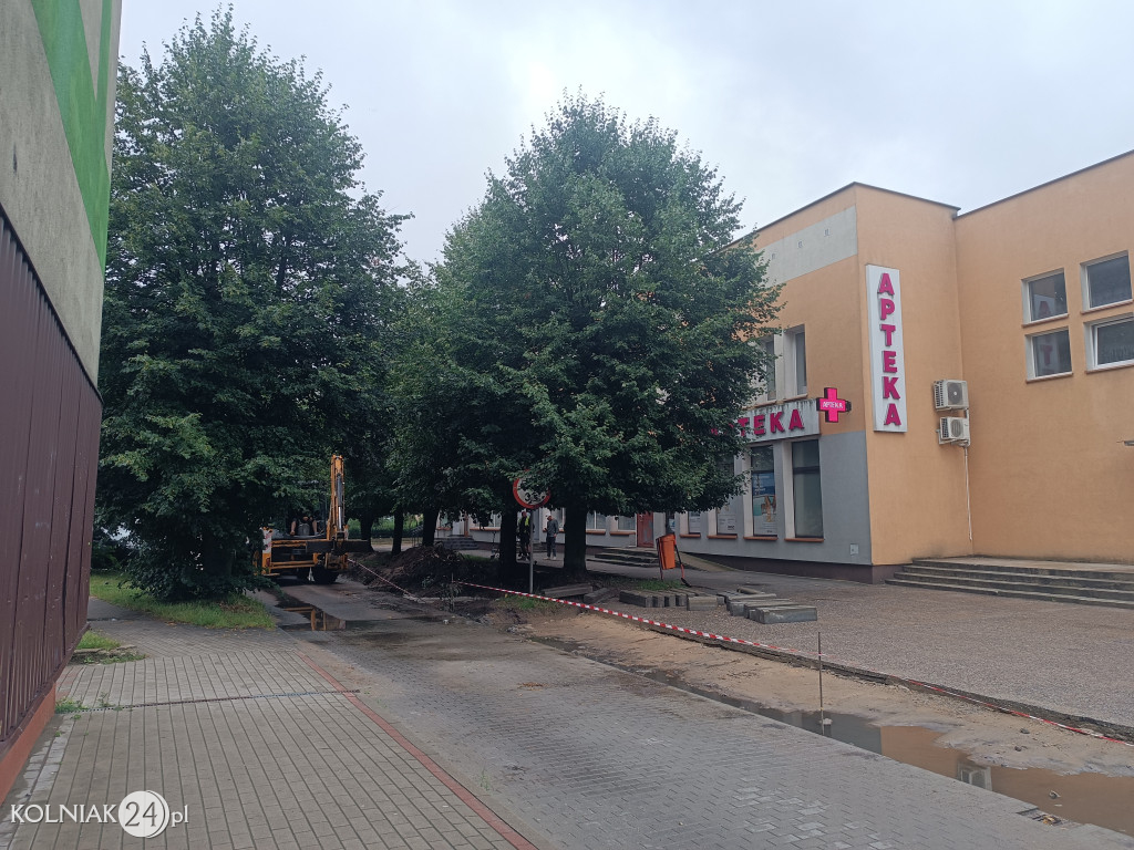Prace ziemne na 11 Listopada