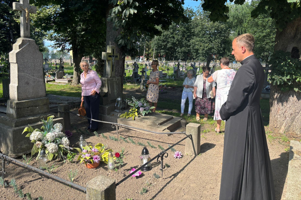 Msza jubileuszowa za zmarłych kapłanów i wiernych