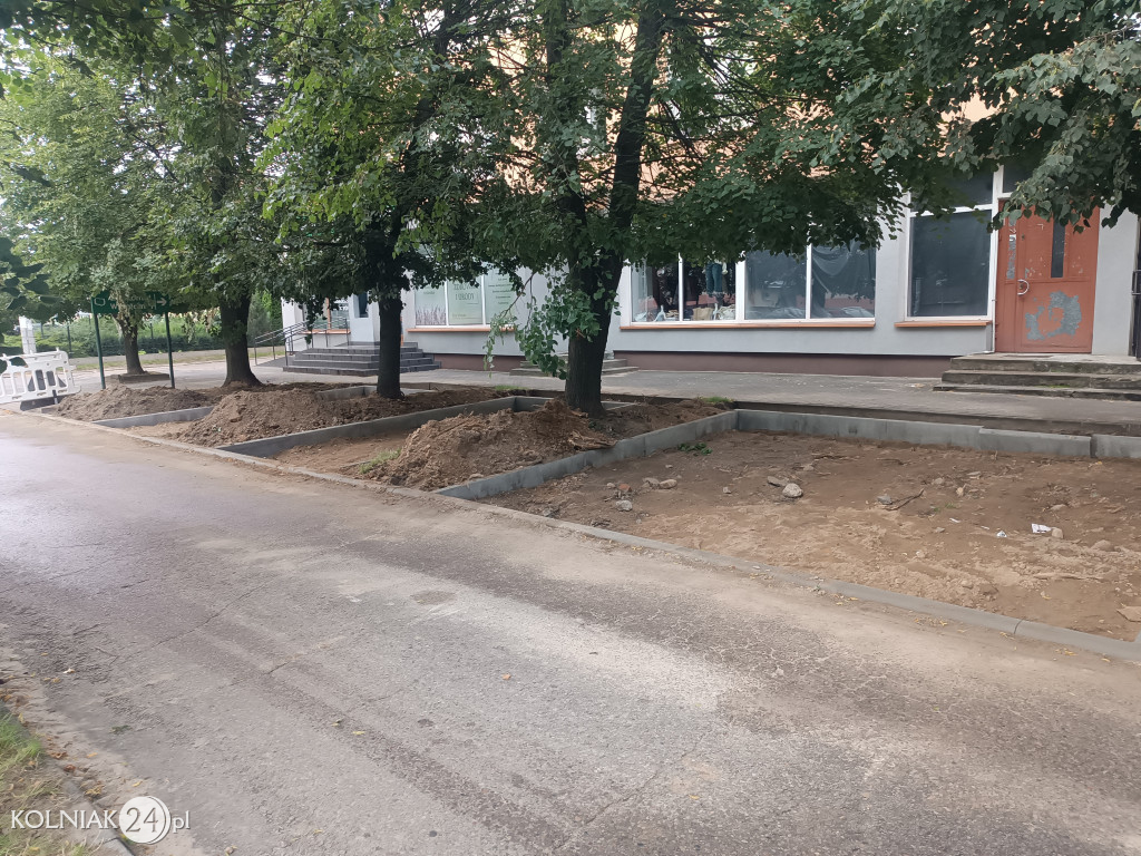 Parking przy ulicy 11 Listopada