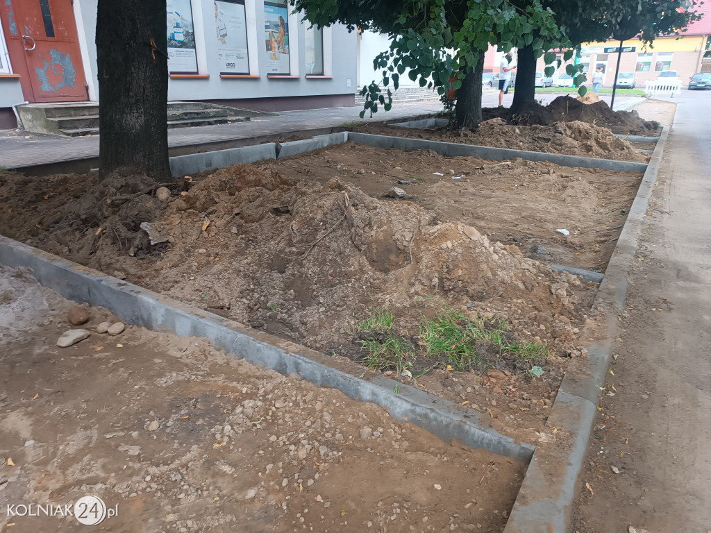 Parking przy ulicy 11 Listopada