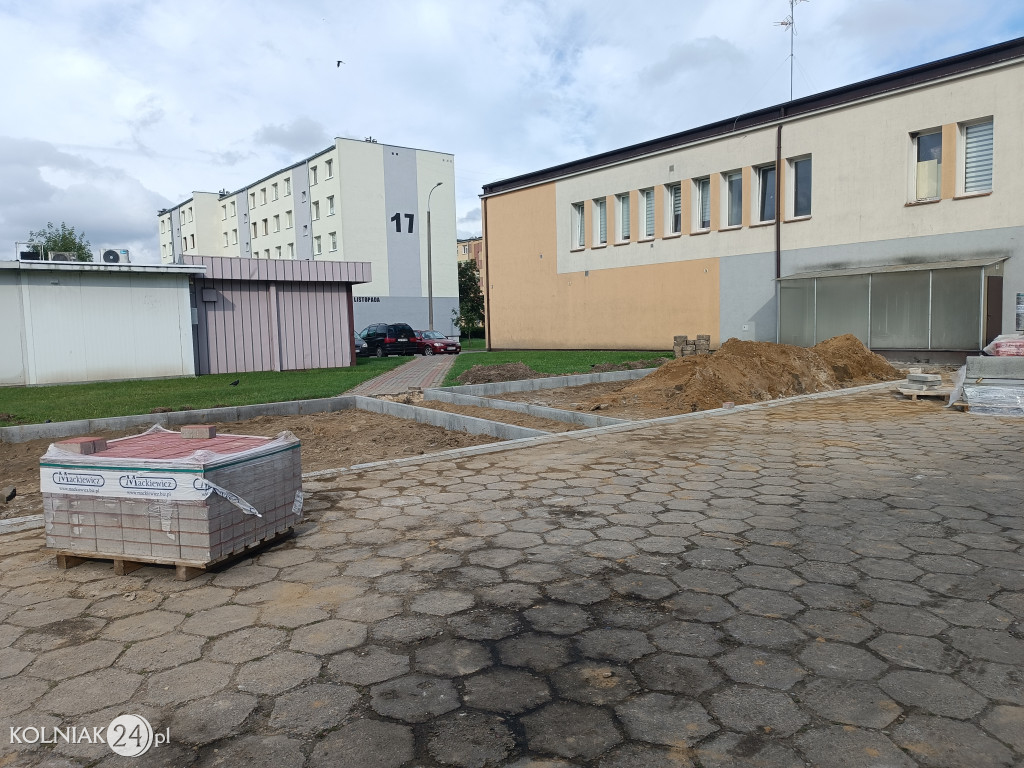 Parking przy ulicy 11 Listopada