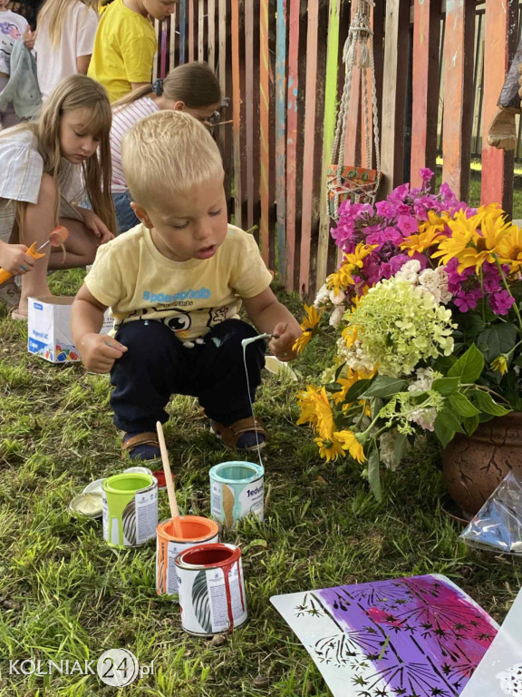 Kolorowy zawrót płotka