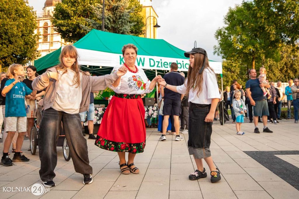 Trzecie spotkanie z cyklu Ludowe Jarmarki w Parku