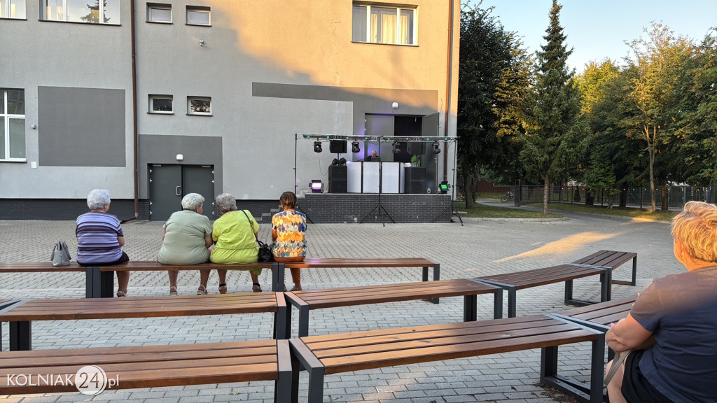 Zabawa pod chmurką