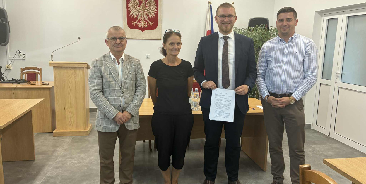 Firma przekazuje dotacje