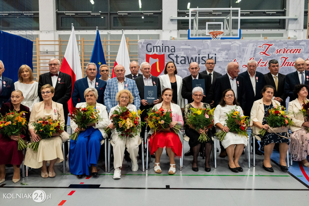 Złote Gody w Stawiskach świętowało 17 par