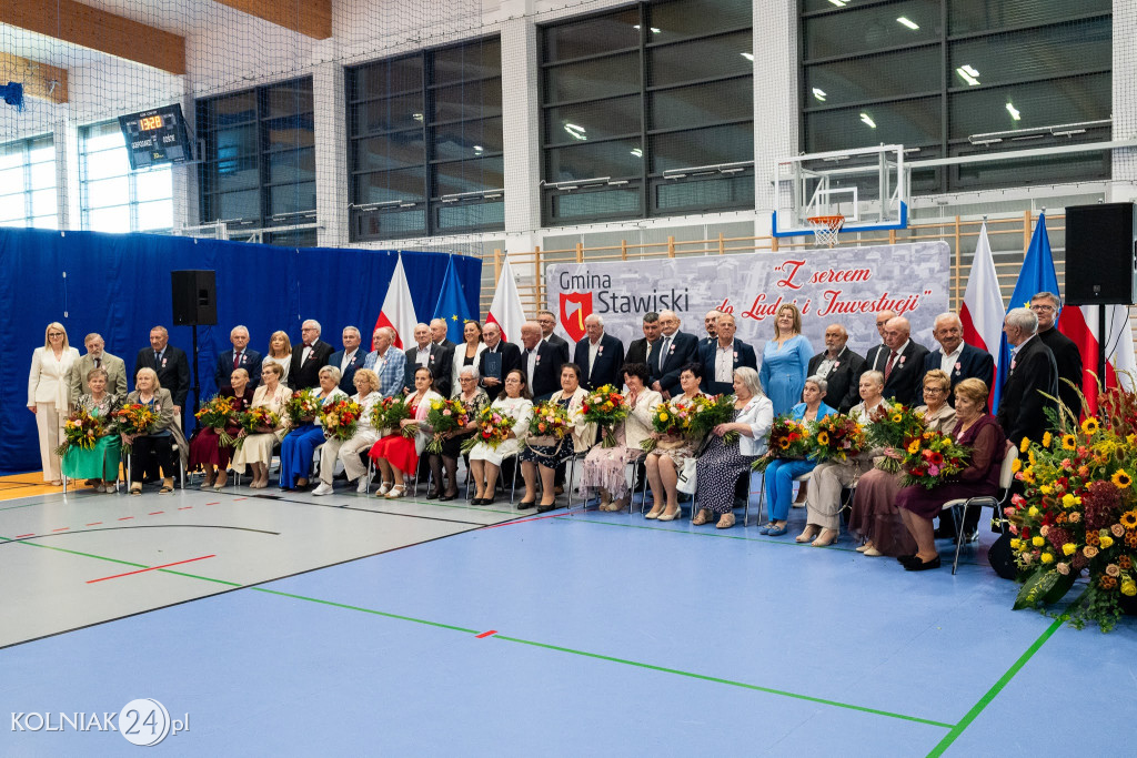 Złote Gody w Stawiskach świętowało 17 par