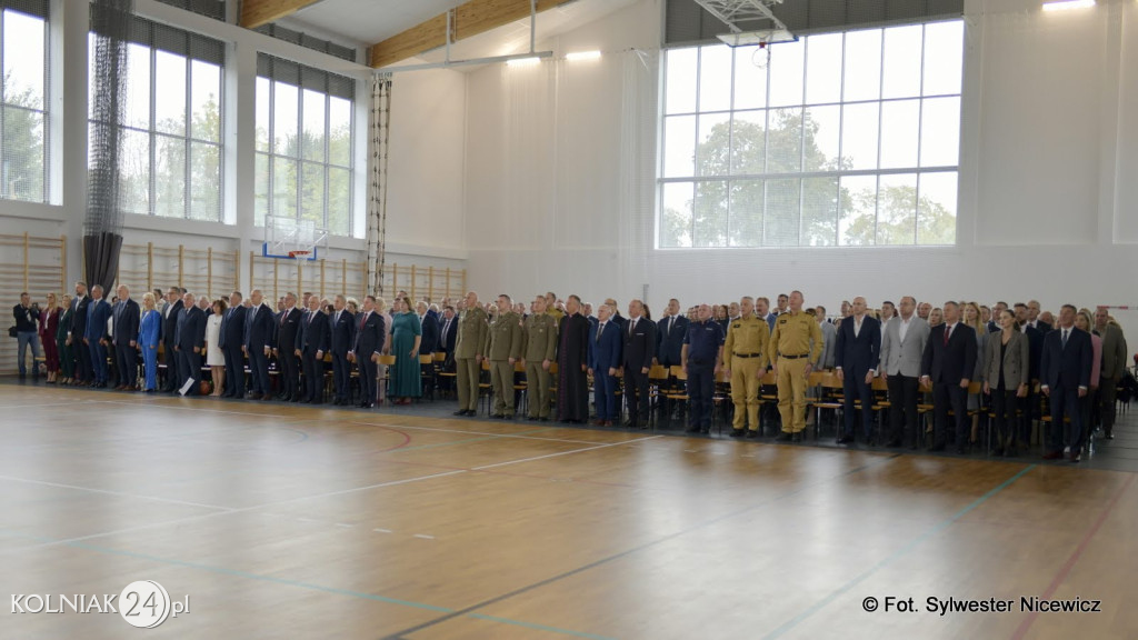 Uroczystość otwarcia hali w ZST