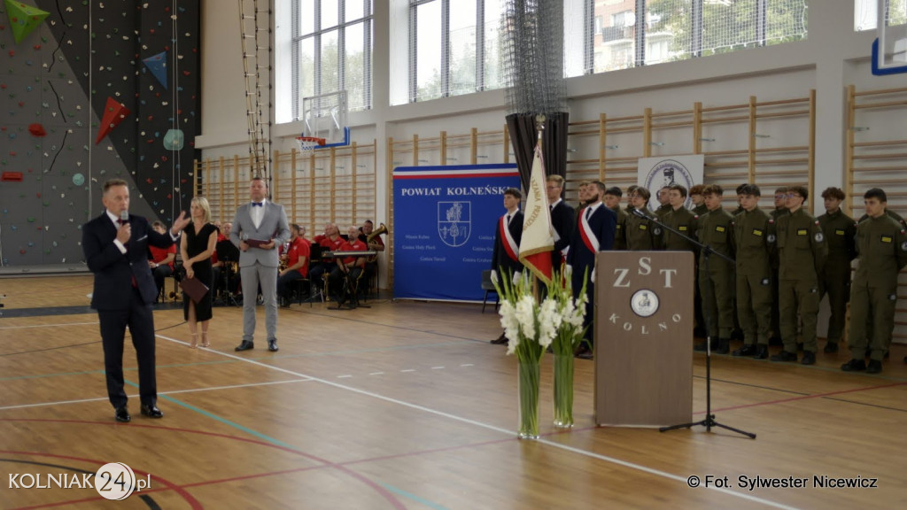 Uroczystość otwarcia hali w ZST