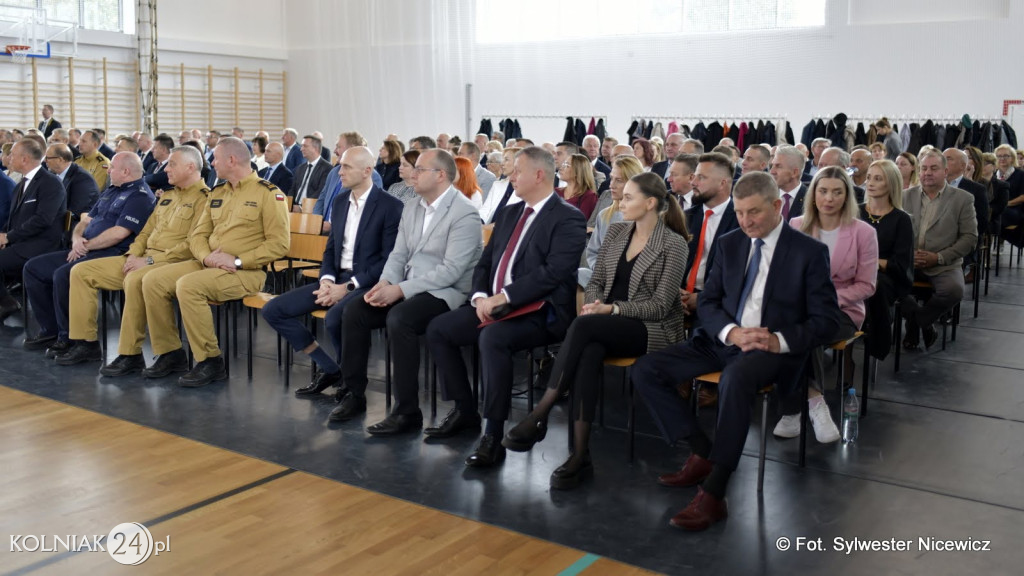 Uroczystość otwarcia hali w ZST