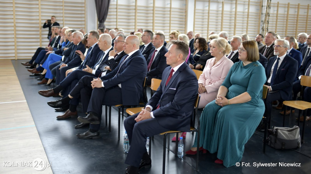 Uroczystość otwarcia hali w ZST