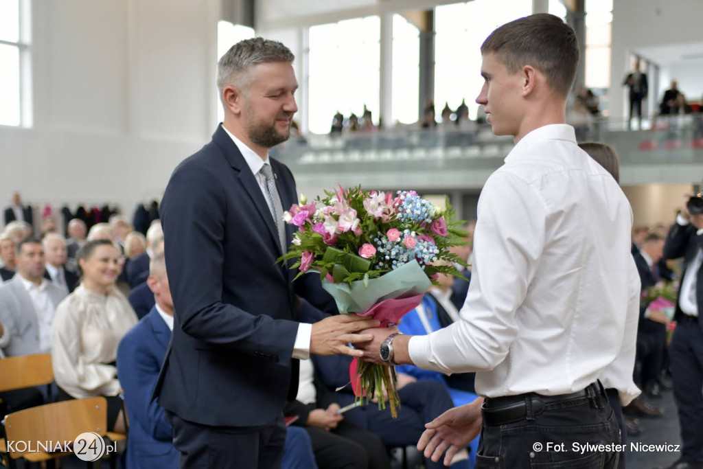 Uroczystość otwarcia hali w ZST