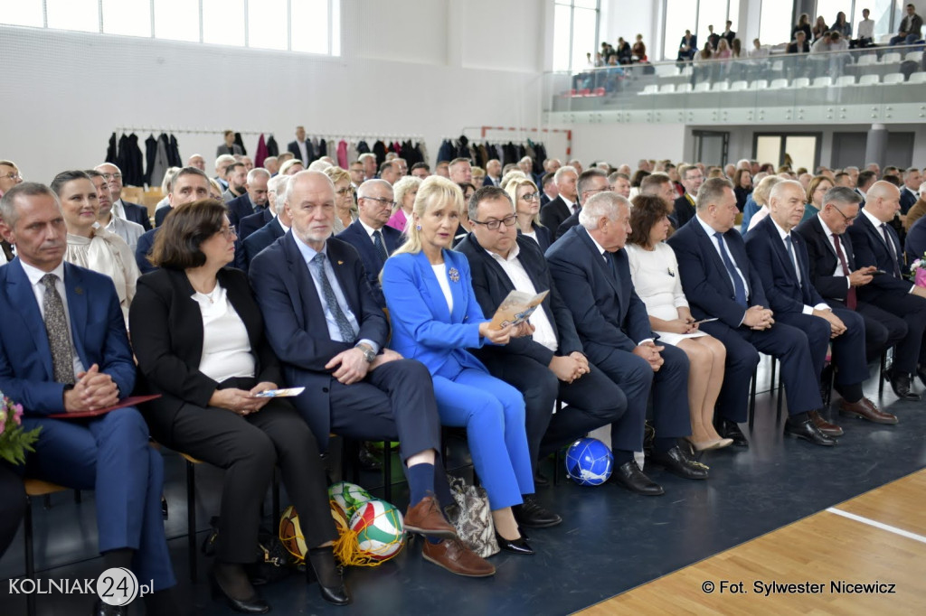 Uroczystość otwarcia hali w ZST
