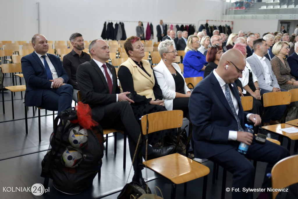 Uroczystość otwarcia hali w ZST