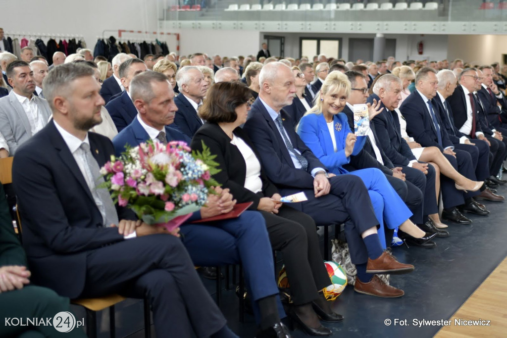 Uroczystość otwarcia hali w ZST