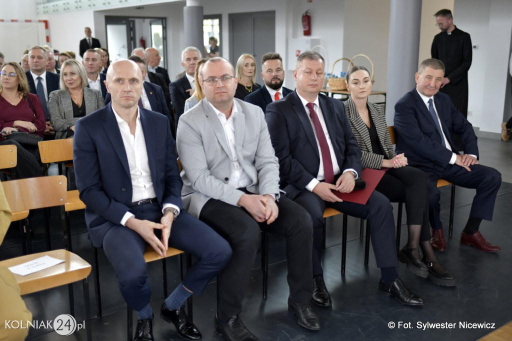 Uroczystość otwarcia hali w ZST
