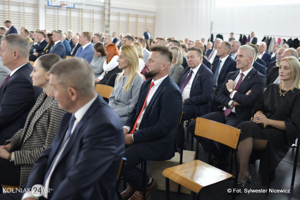 Uroczystość otwarcia hali w ZST