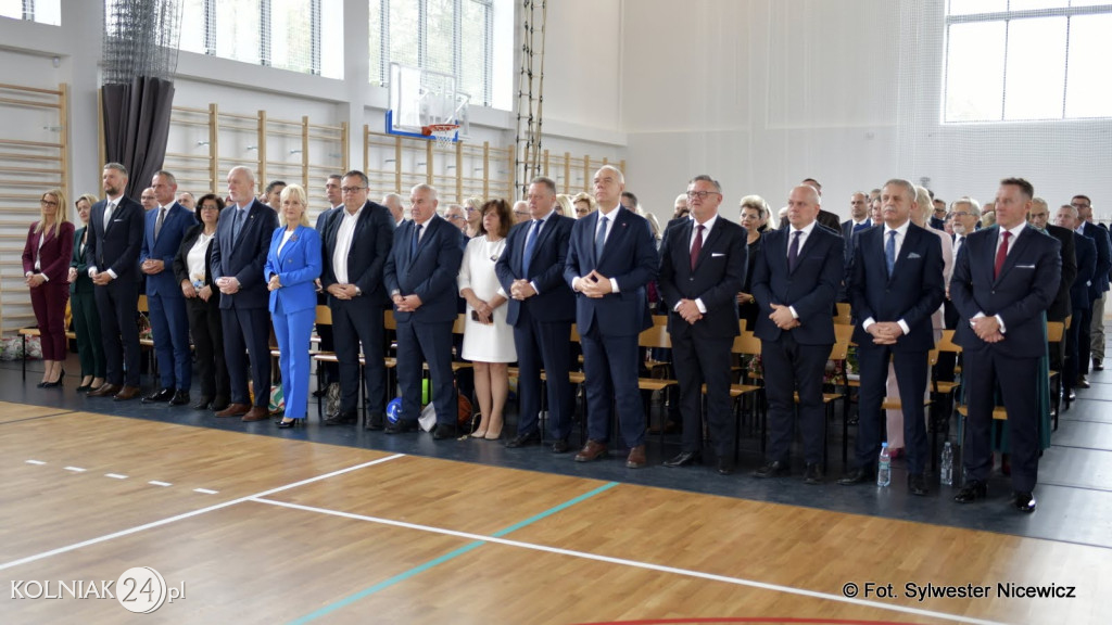 Uroczystość otwarcia hali w ZST