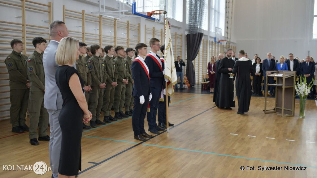 Uroczystość otwarcia hali w ZST