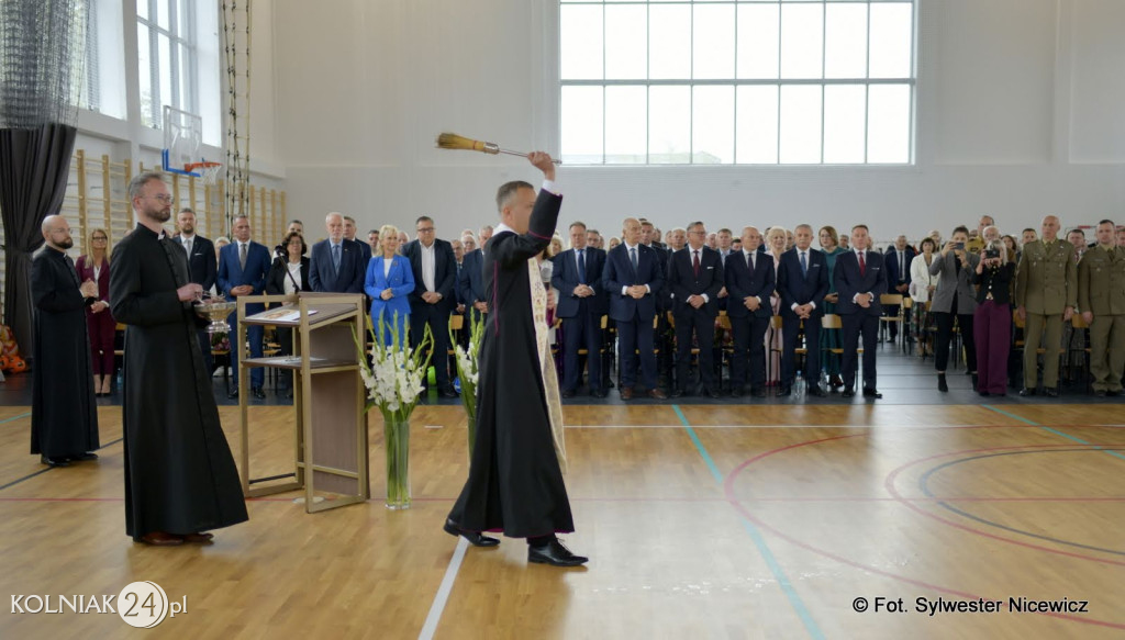 Uroczystość otwarcia hali w ZST