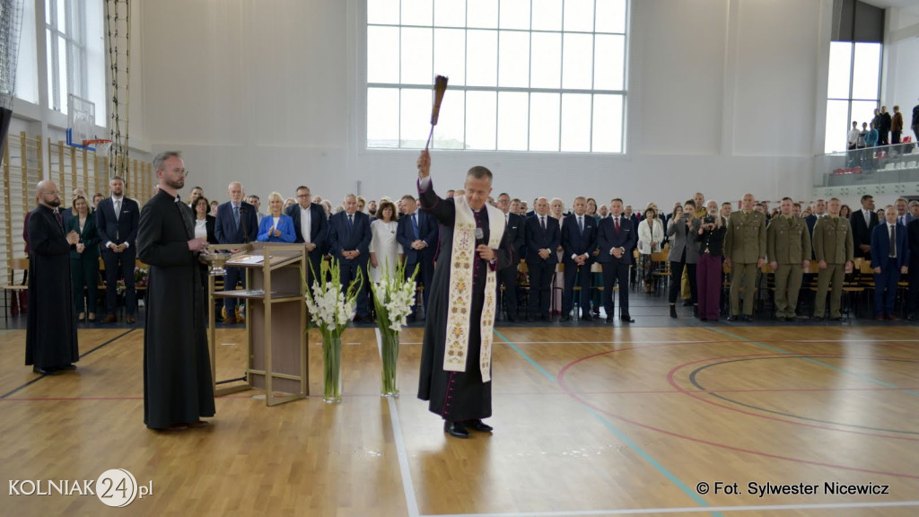 Uroczystość otwarcia hali w ZST