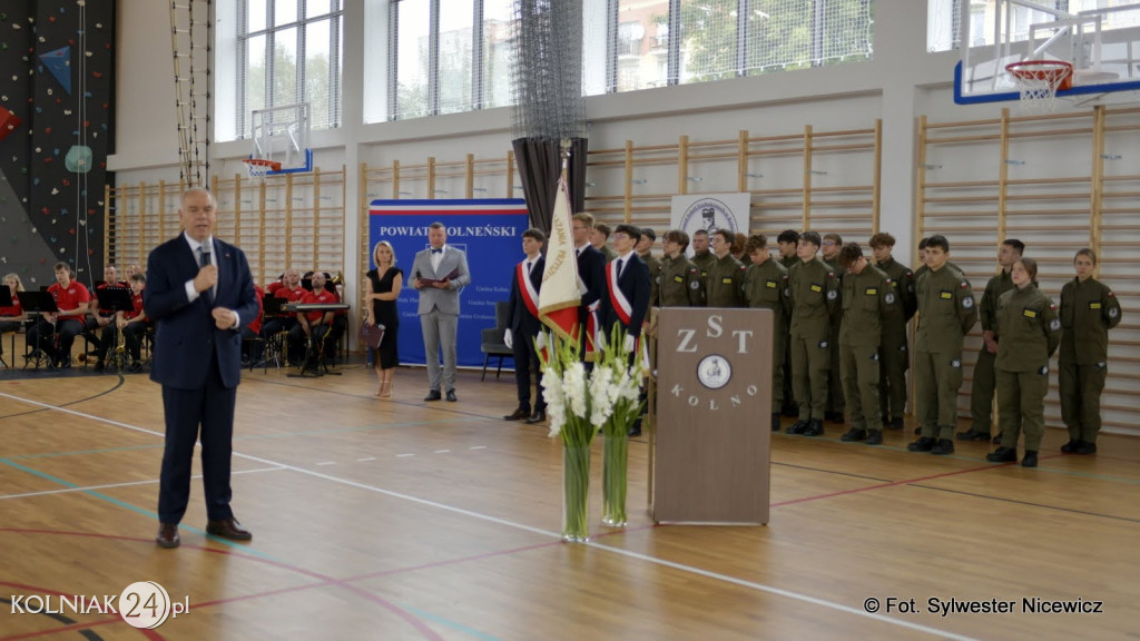 Uroczystość otwarcia hali w ZST