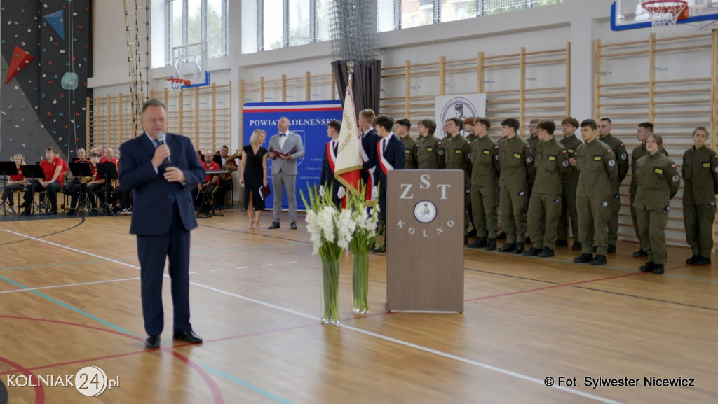 Uroczystość otwarcia hali w ZST
