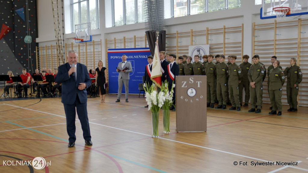 Uroczystość otwarcia hali w ZST
