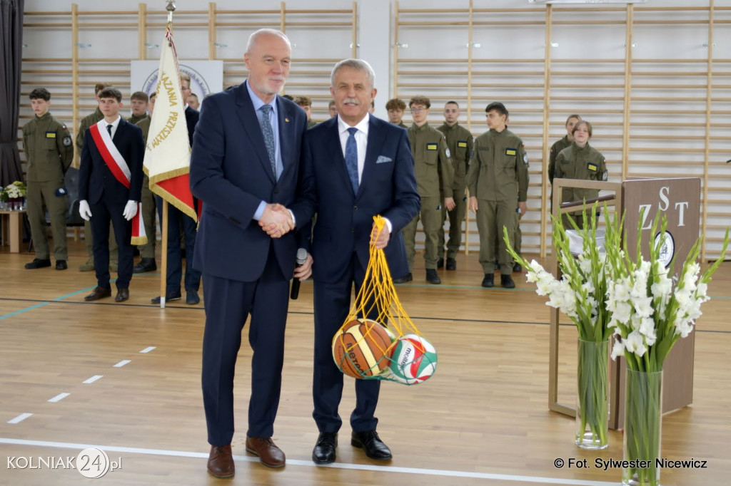 Uroczystość otwarcia hali w ZST