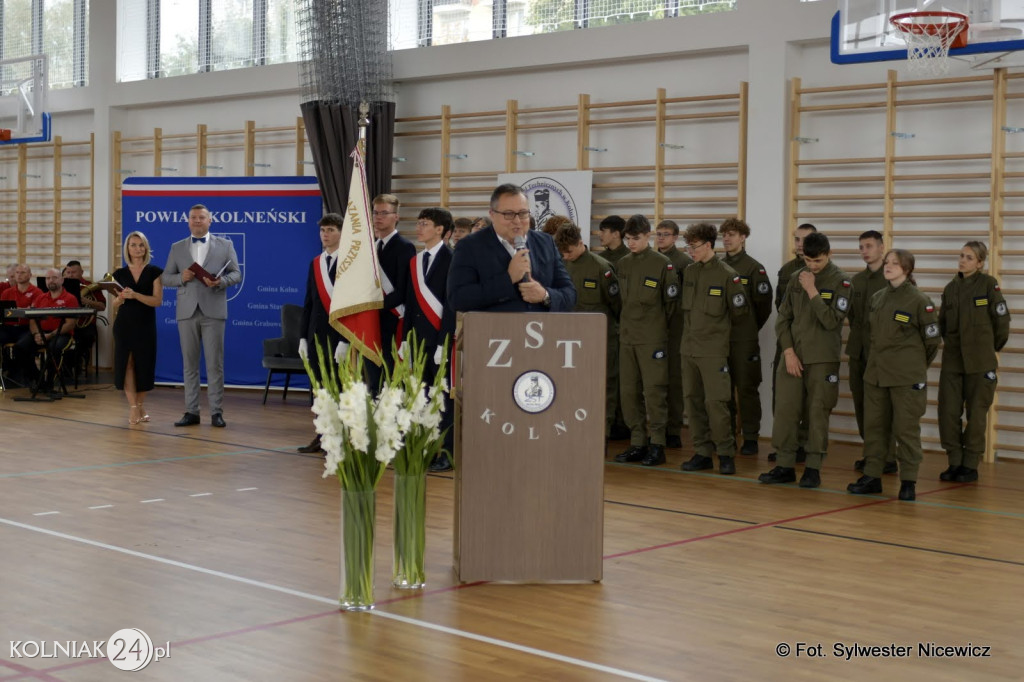 Uroczystość otwarcia hali w ZST