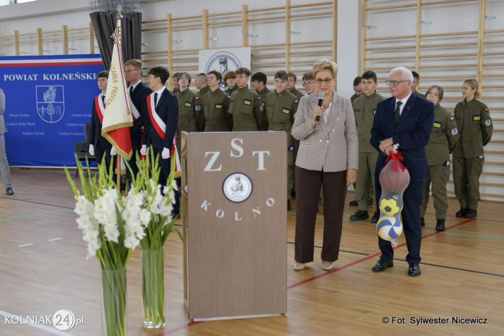 Uroczystość otwarcia hali w ZST