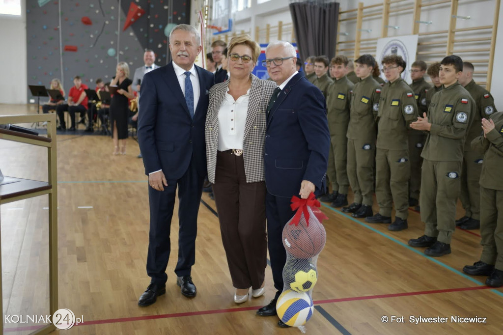 Uroczystość otwarcia hali w ZST