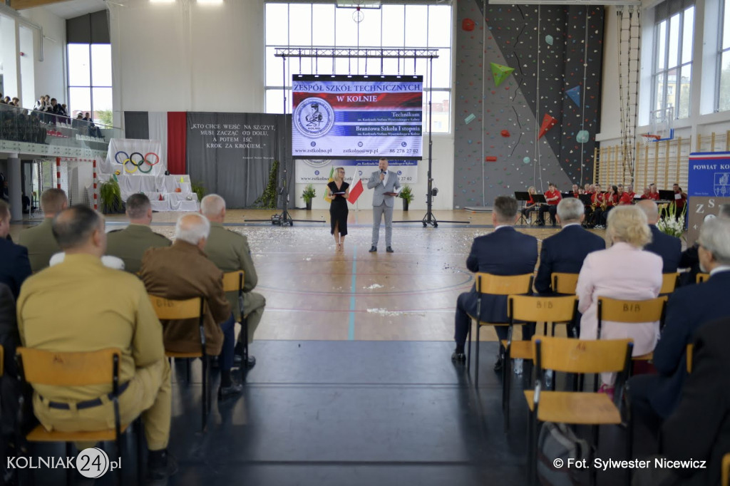 Uroczystość otwarcia hali w ZST
