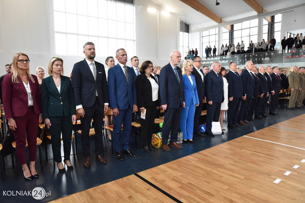 Oficjalnie otwarto nowoczesną salę sportową