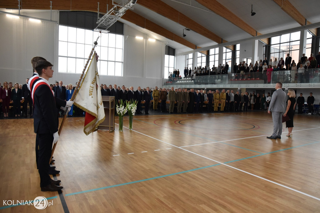 Oficjalnie otwarto nowoczesną salę sportową