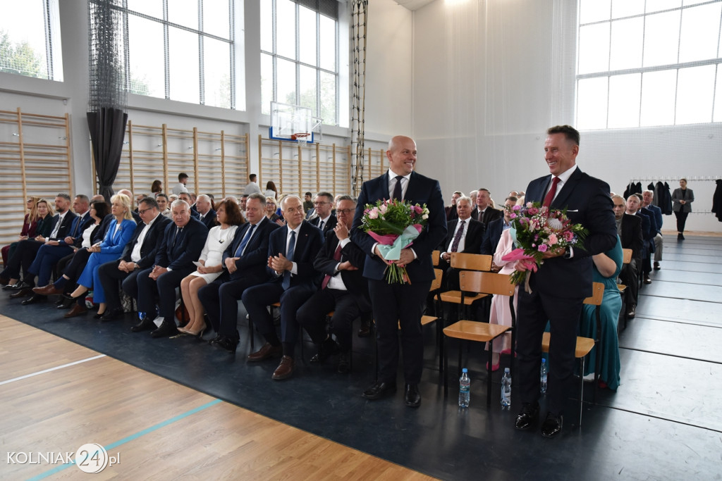 Oficjalnie otwarto nowoczesną salę sportową