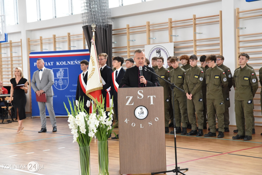 Oficjalnie otwarto nowoczesną salę sportową