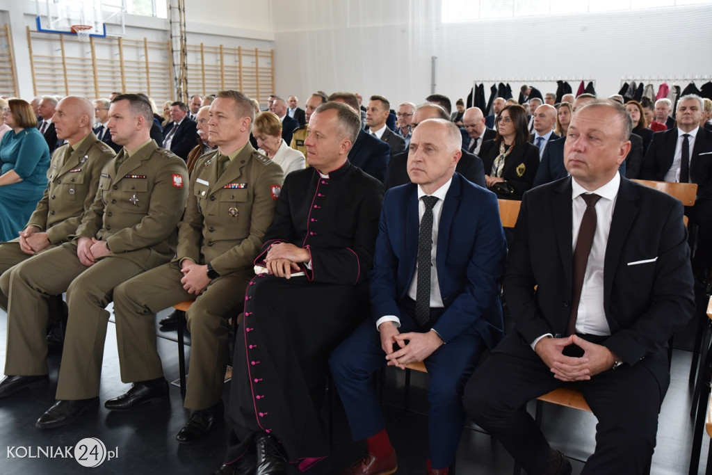 Oficjalnie otwarto nowoczesną salę sportową