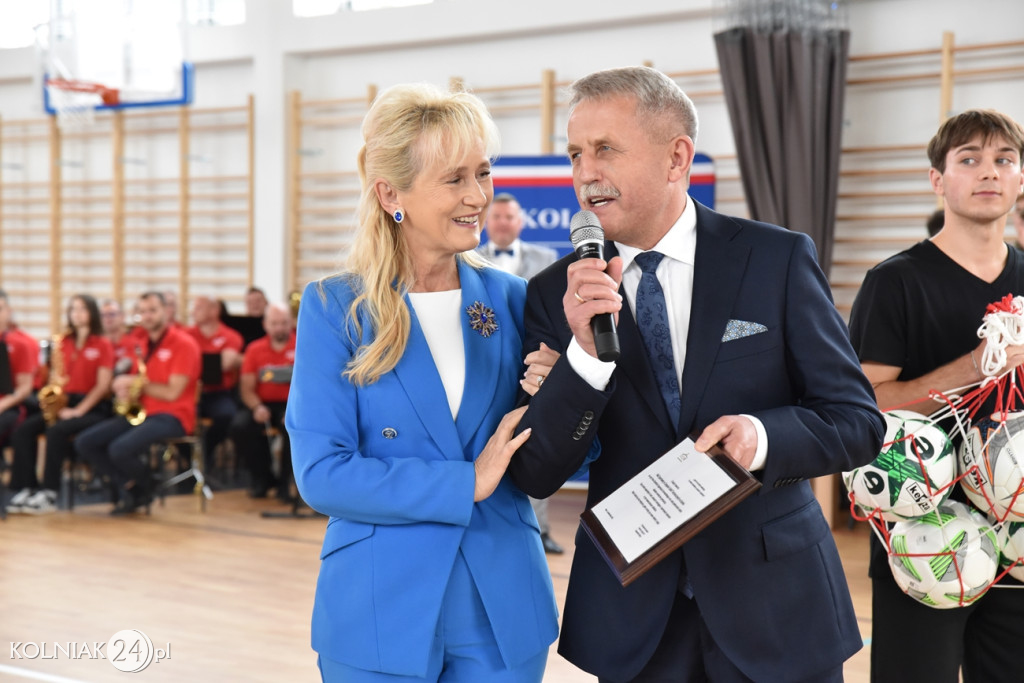 Oficjalnie otwarto nowoczesną salę sportową