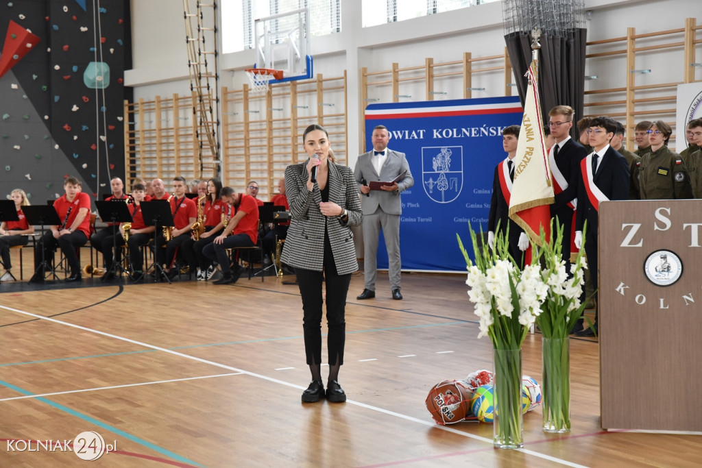 Oficjalnie otwarto nowoczesną salę sportową