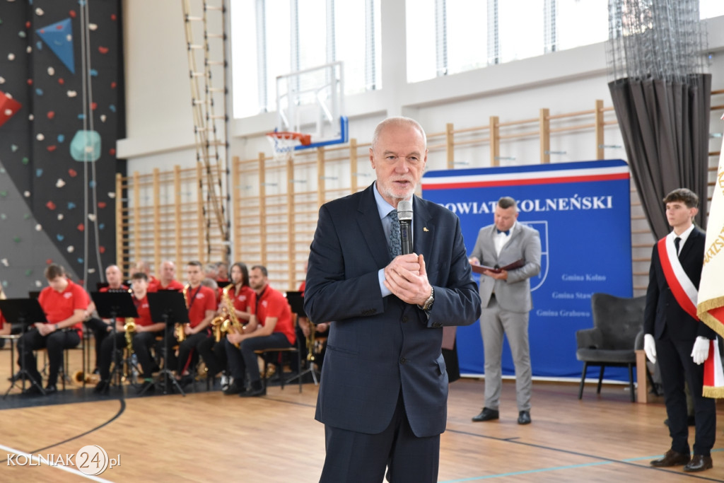 Oficjalnie otwarto nowoczesną salę sportową