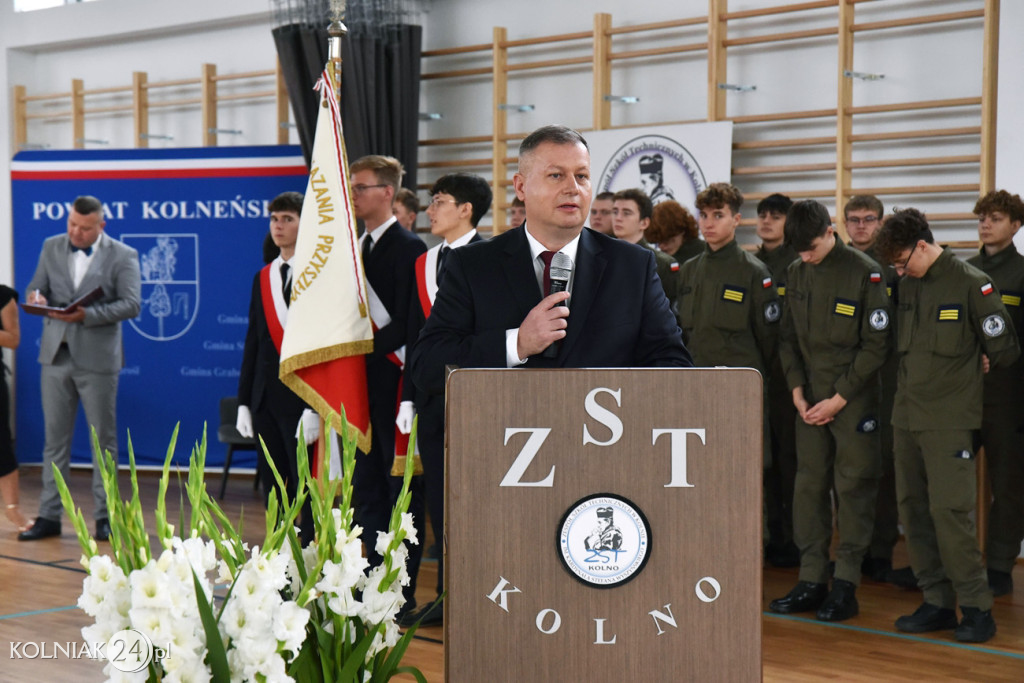 Oficjalnie otwarto nowoczesną salę sportową