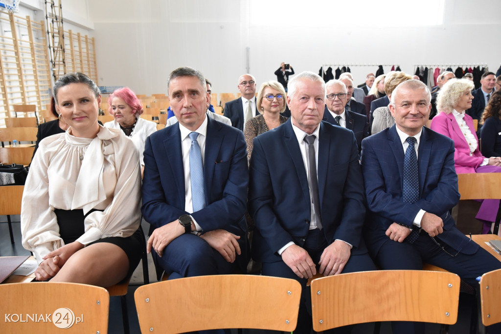 Oficjalnie otwarto nowoczesną salę sportową
