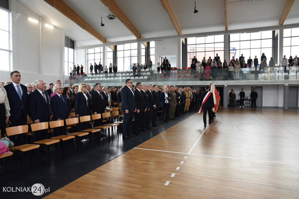 Oficjalnie otwarto nowoczesną salę sportową