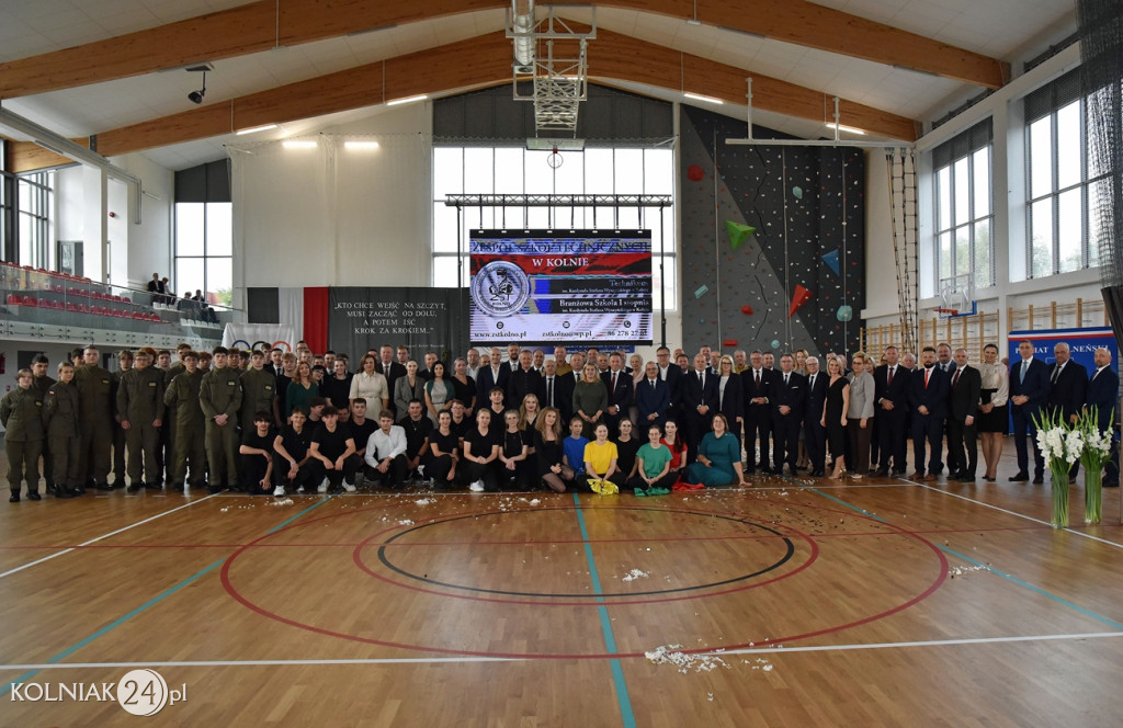 Oficjalnie otwarto nowoczesną salę sportową
