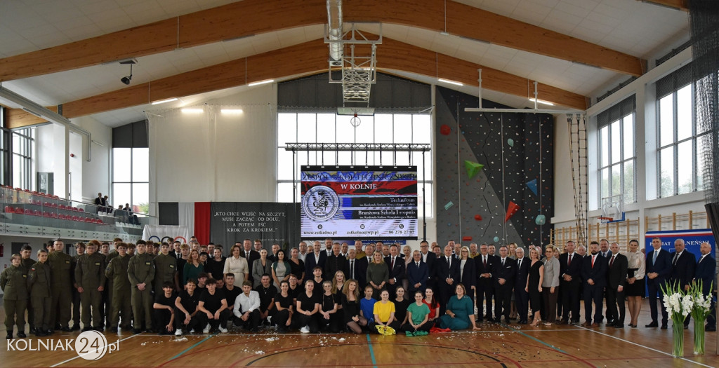 Oficjalnie otwarto nowoczesną salę sportową