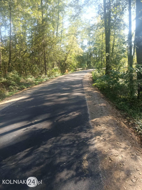Droga we wsi Grądy-Michały