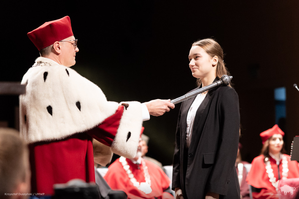 Ponad 8,5 tysiąca studentów rozpoczęło nowy rok akademicki na Uniwersytecie w Białymstoku