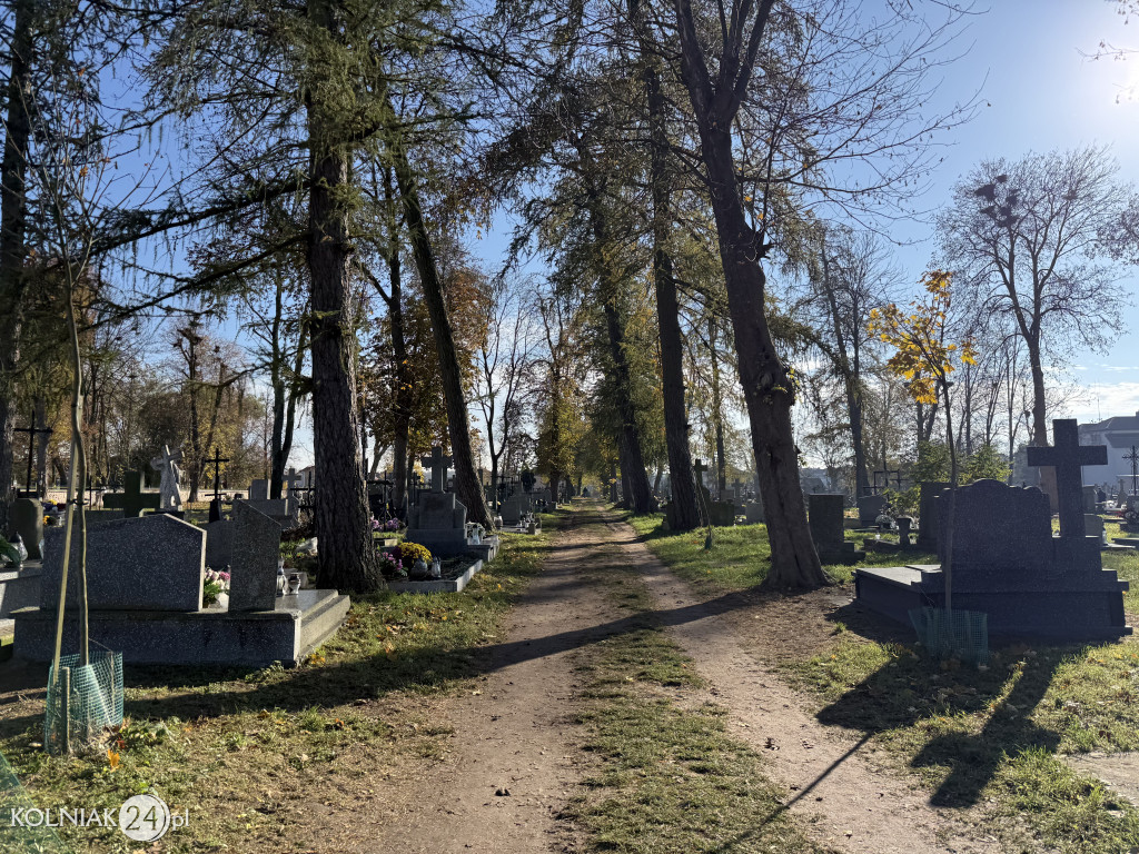 Wszystkich Świętych w Kolnie, Lachowie i Grabowie