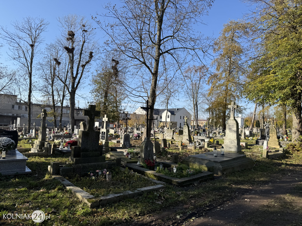 Wszystkich Świętych w Kolnie, Lachowie i Grabowie